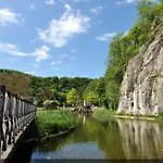 Durbuy, L Olivier, Maison Charmante 4 Facades En Pierre Du Pays 度假居
